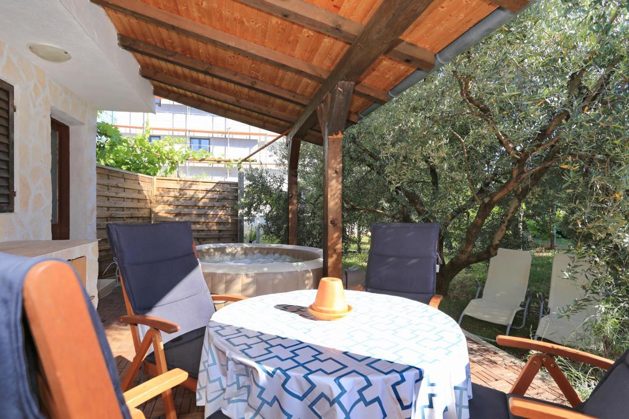 Willa Hacienda Mia With Yacuzzi,bbq , Free Parking